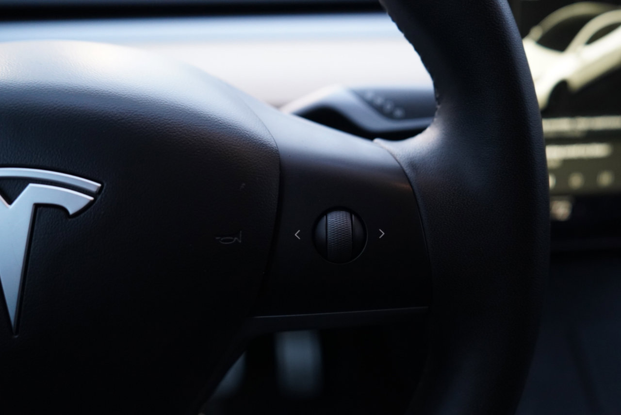 Used 2020 Tesla Model Y Performance image 42