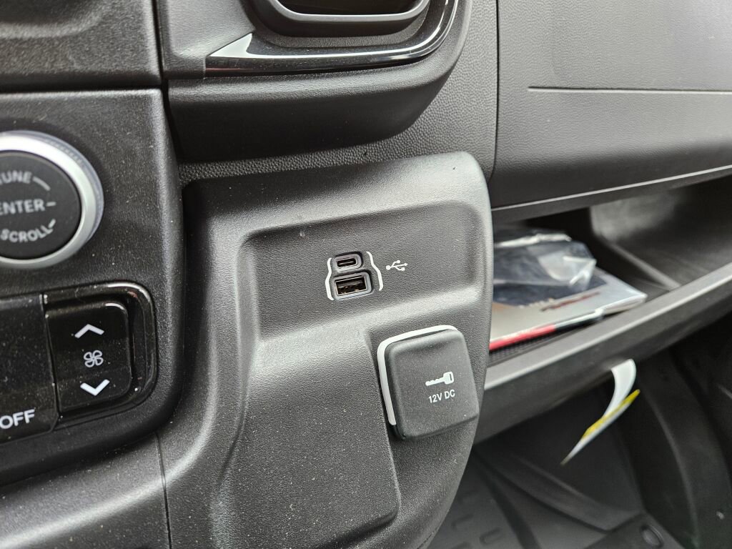 Used 2025 RAM ProMaster 1500 FWD image 24