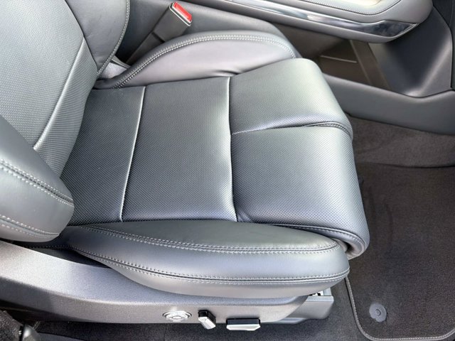 New 2026 Lincoln Navigator Reserve w/ Jet Appearance Package AWD/4WD image 17