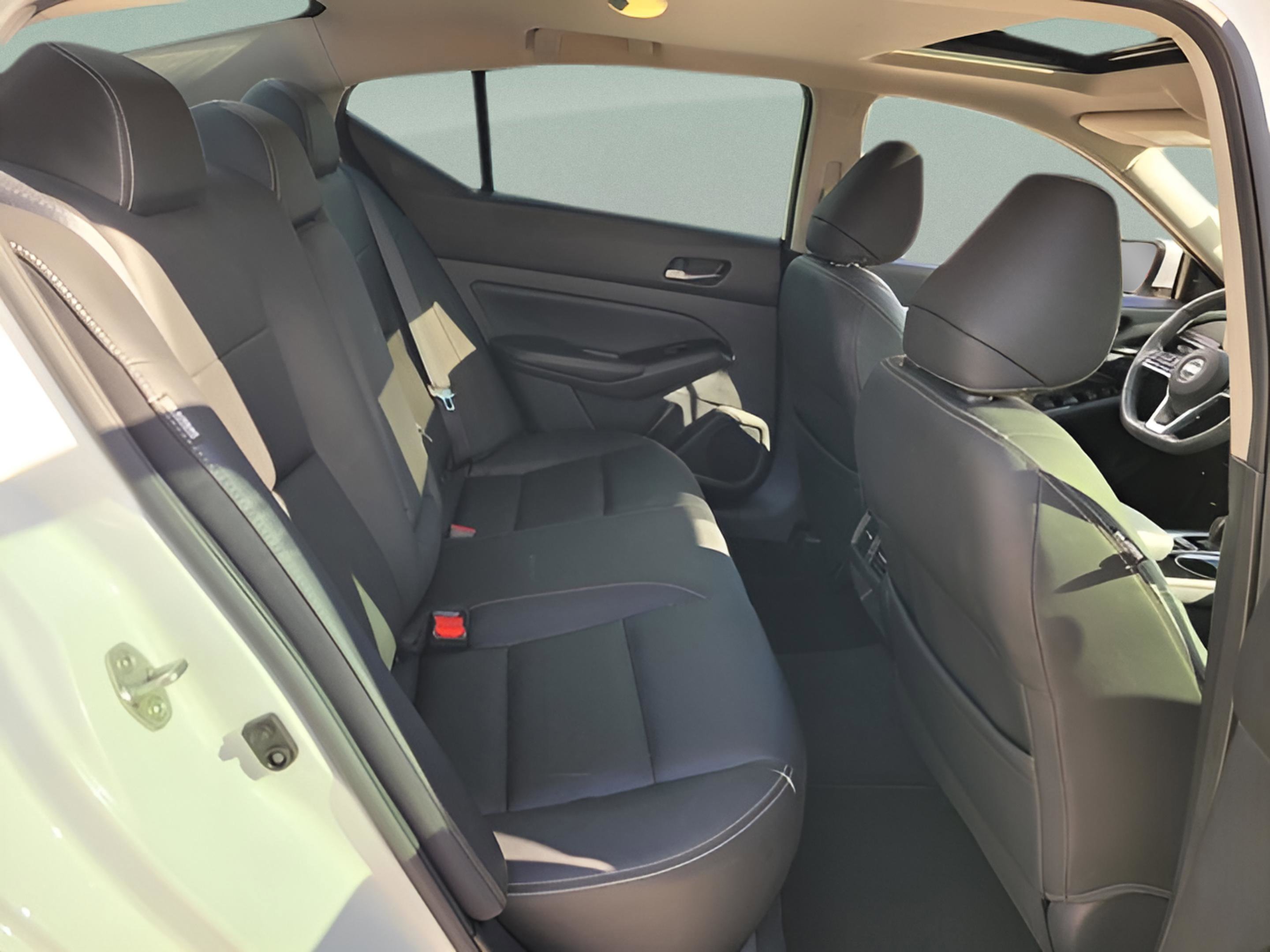 Used 2020 Nissan Altima 2.5 Platinum image 10