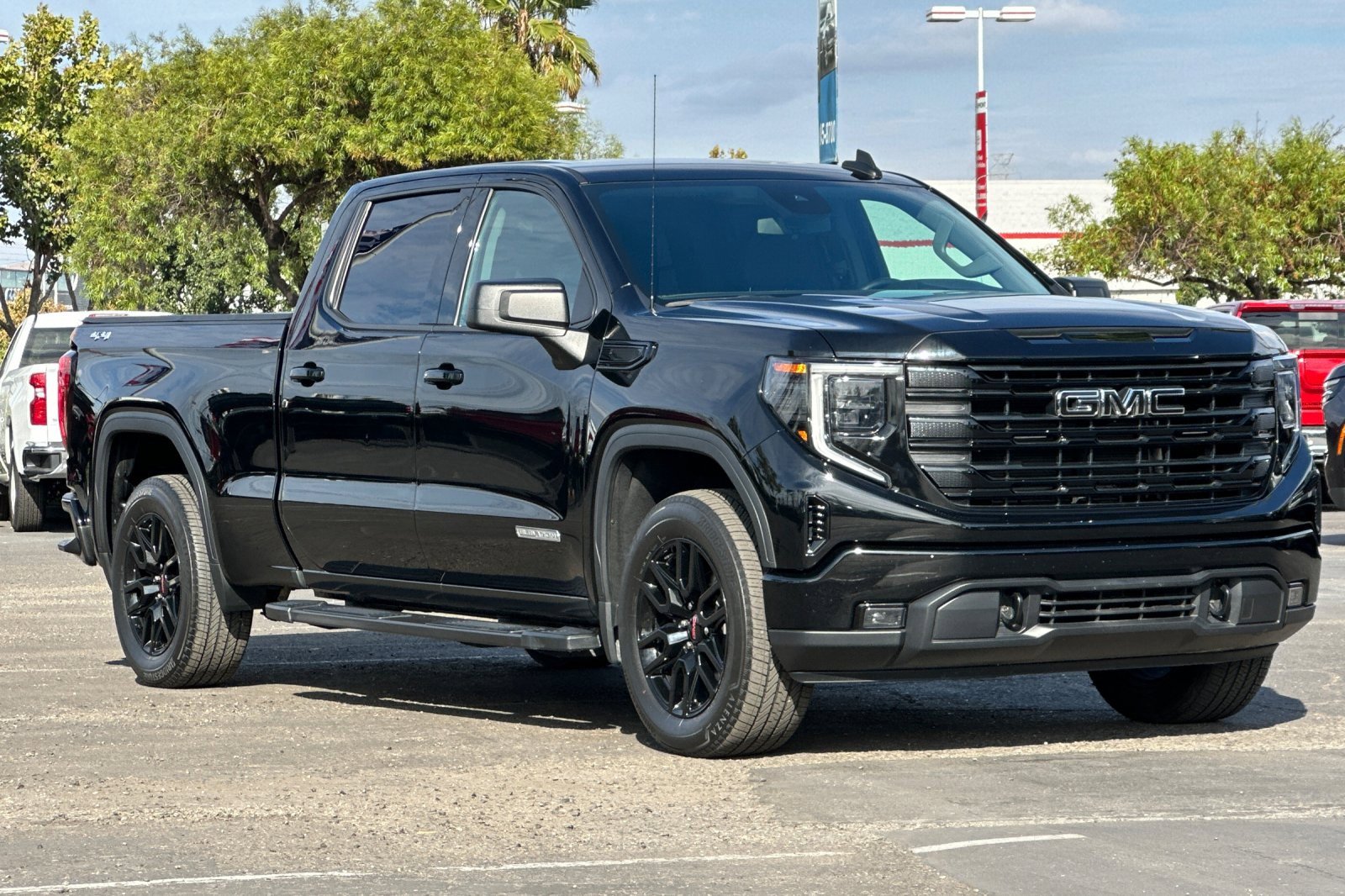 Used 2023 GMC Sierra 1500 Elevation w/ LPO, Elevation Black Package image 2
