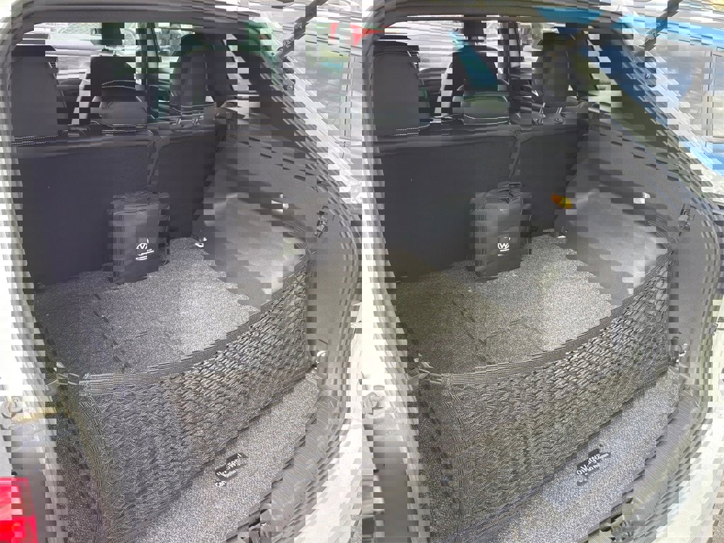 Used 2023 Volkswagen Atlas Cross Sport SE w/ Panoramic Sunroof Package image 31