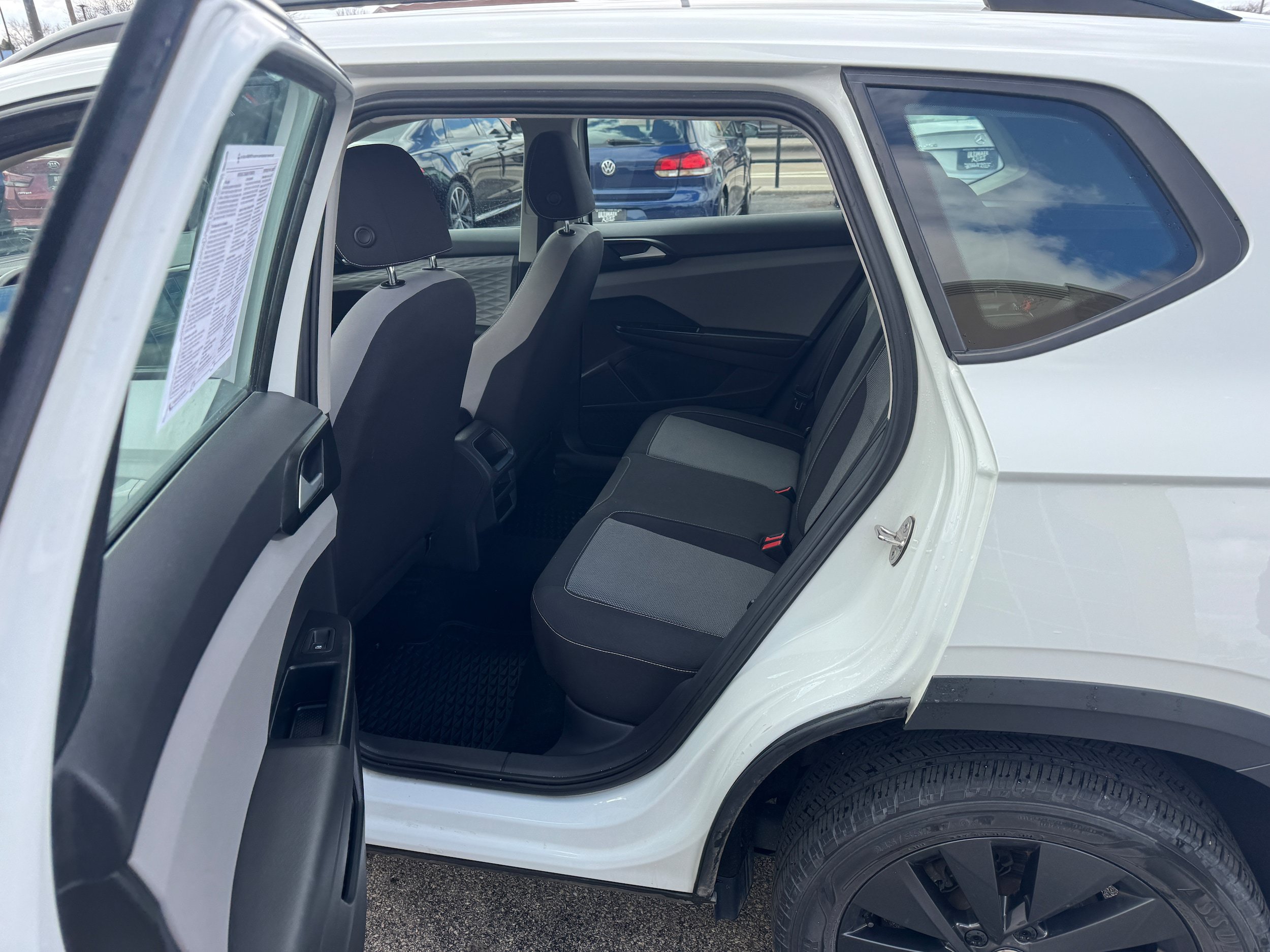 Used 2022 Volkswagen Taos S w/ IQ Drive S Package FWD image 5