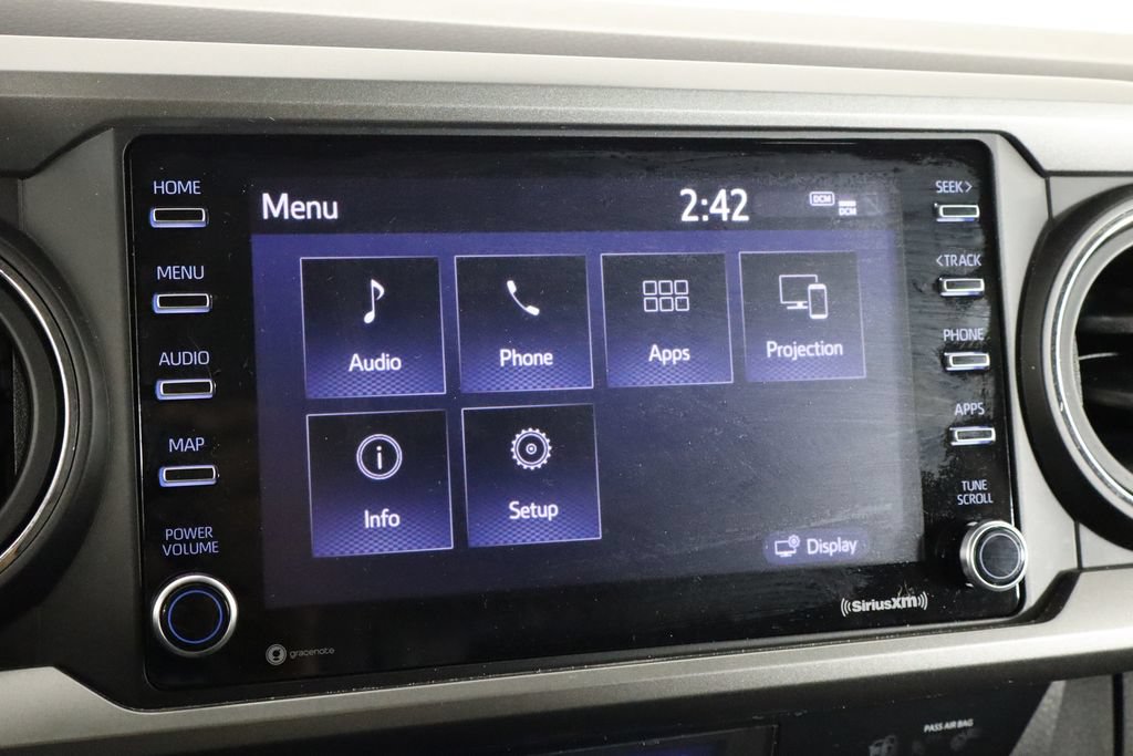 Used 2022 Toyota Tacoma SR5 w/ Technology Package RWD image 33