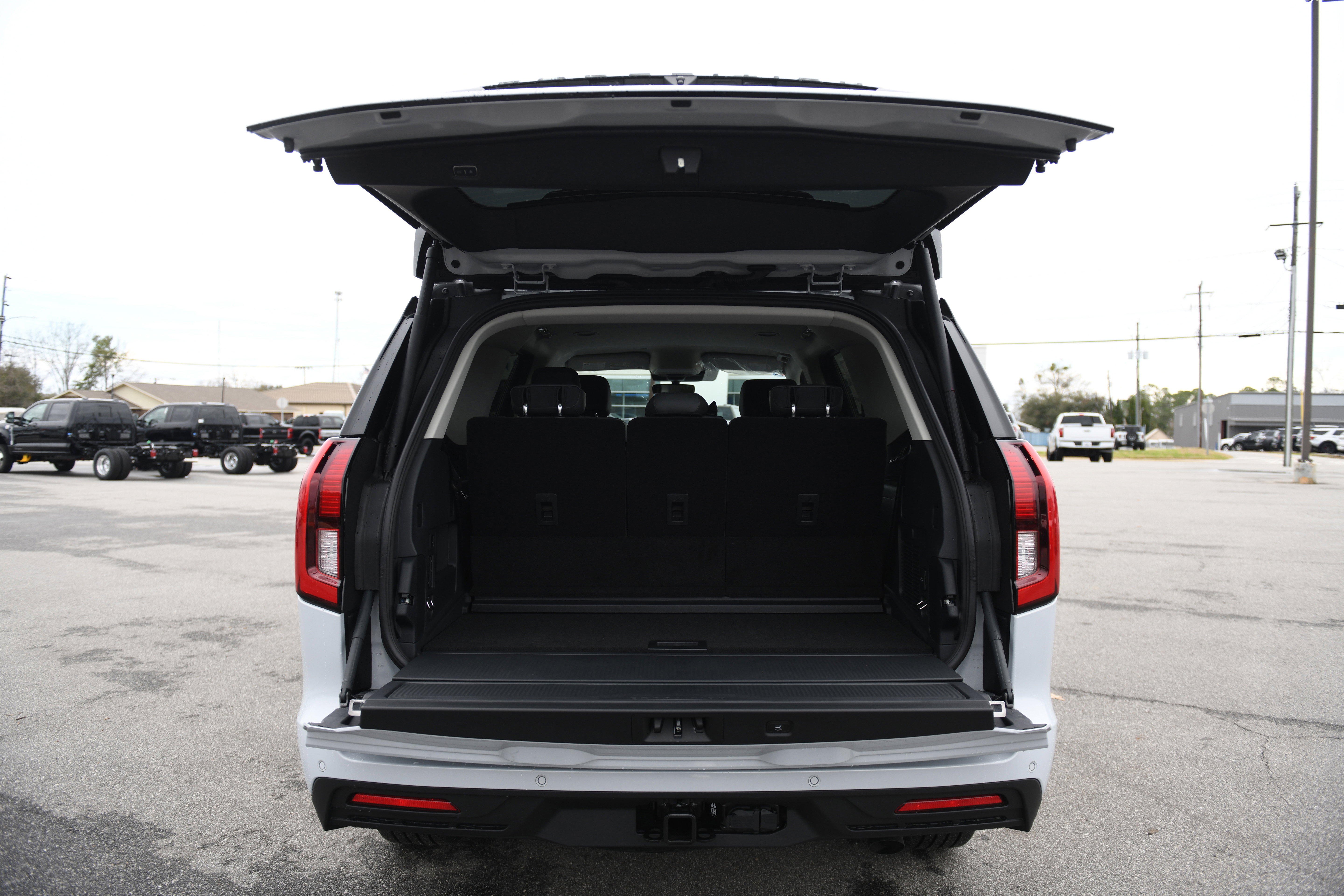 New 2026 Ford Expedition Active image 14