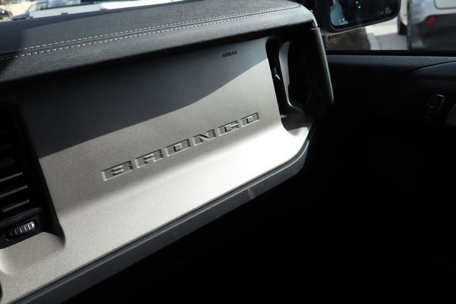 Used 2025 Ford Bronco Outer Banks image 36