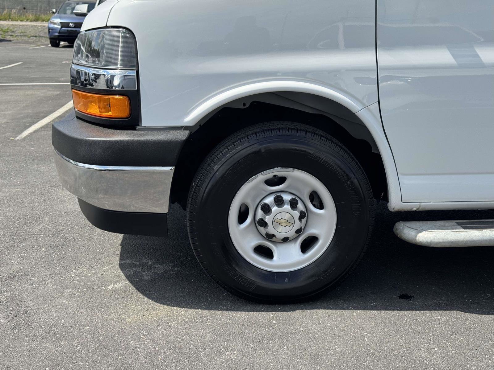 Used 2024 Chevrolet Express 2500 w/ Driver Convenience Package image 28