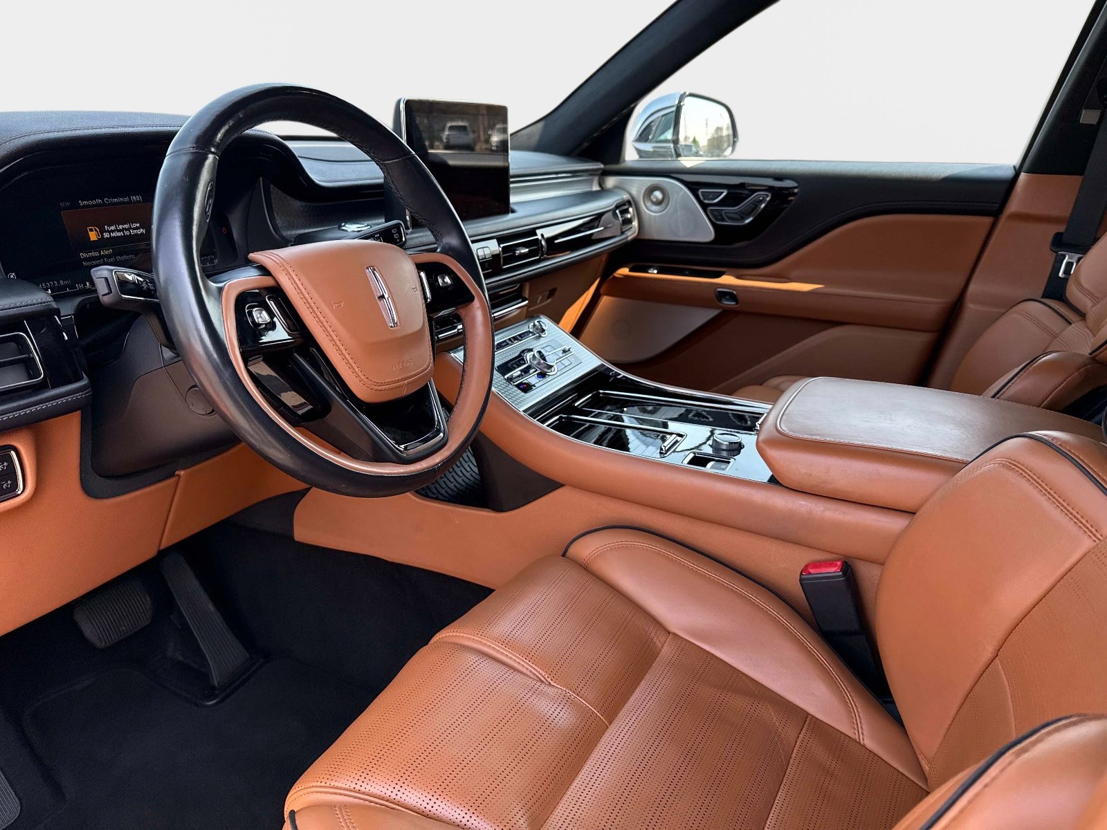 Used 2020 Lincoln Aviator Black Label w/ Class IV Trailer Tow Package image 36