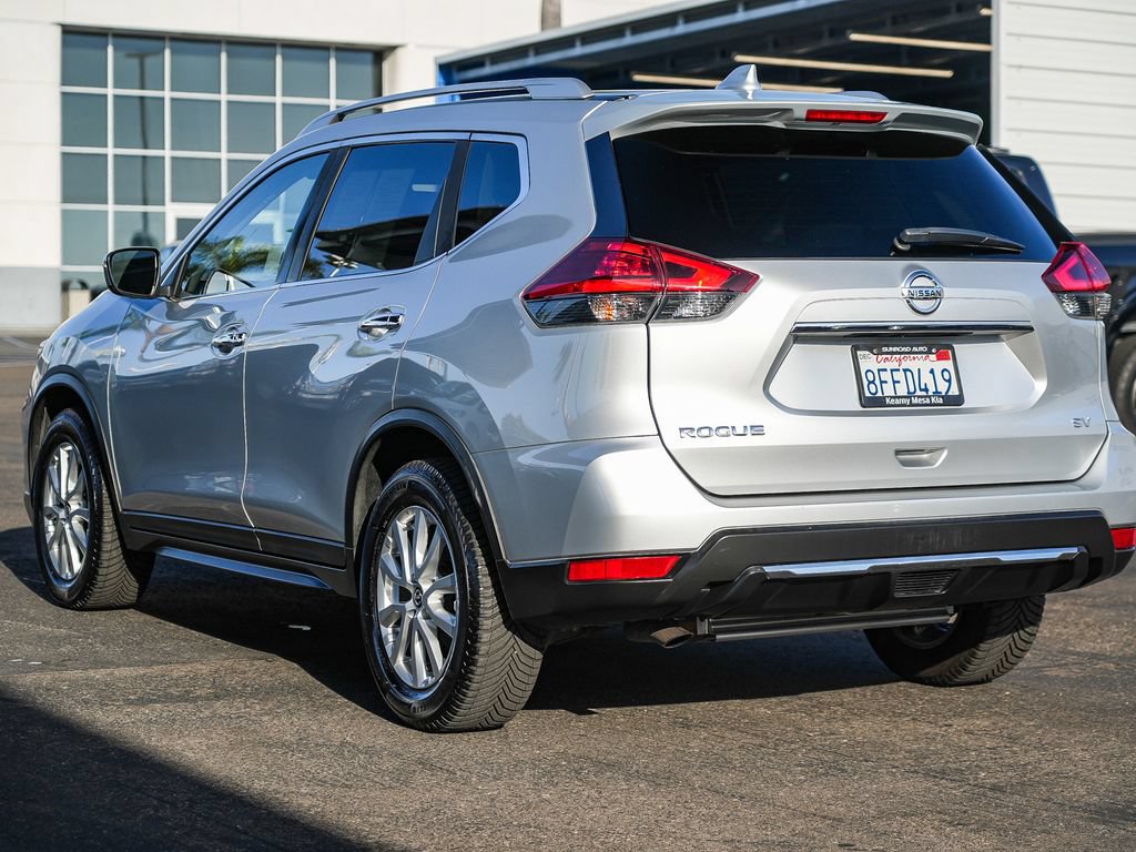 Used 2017 Nissan Rogue SV FWD image 7