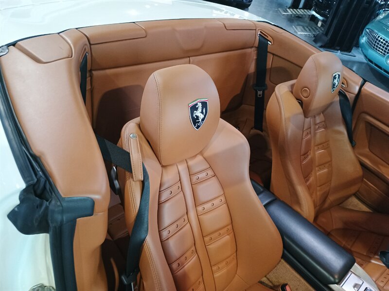 Used 2011 Ferrari California RWD image 31