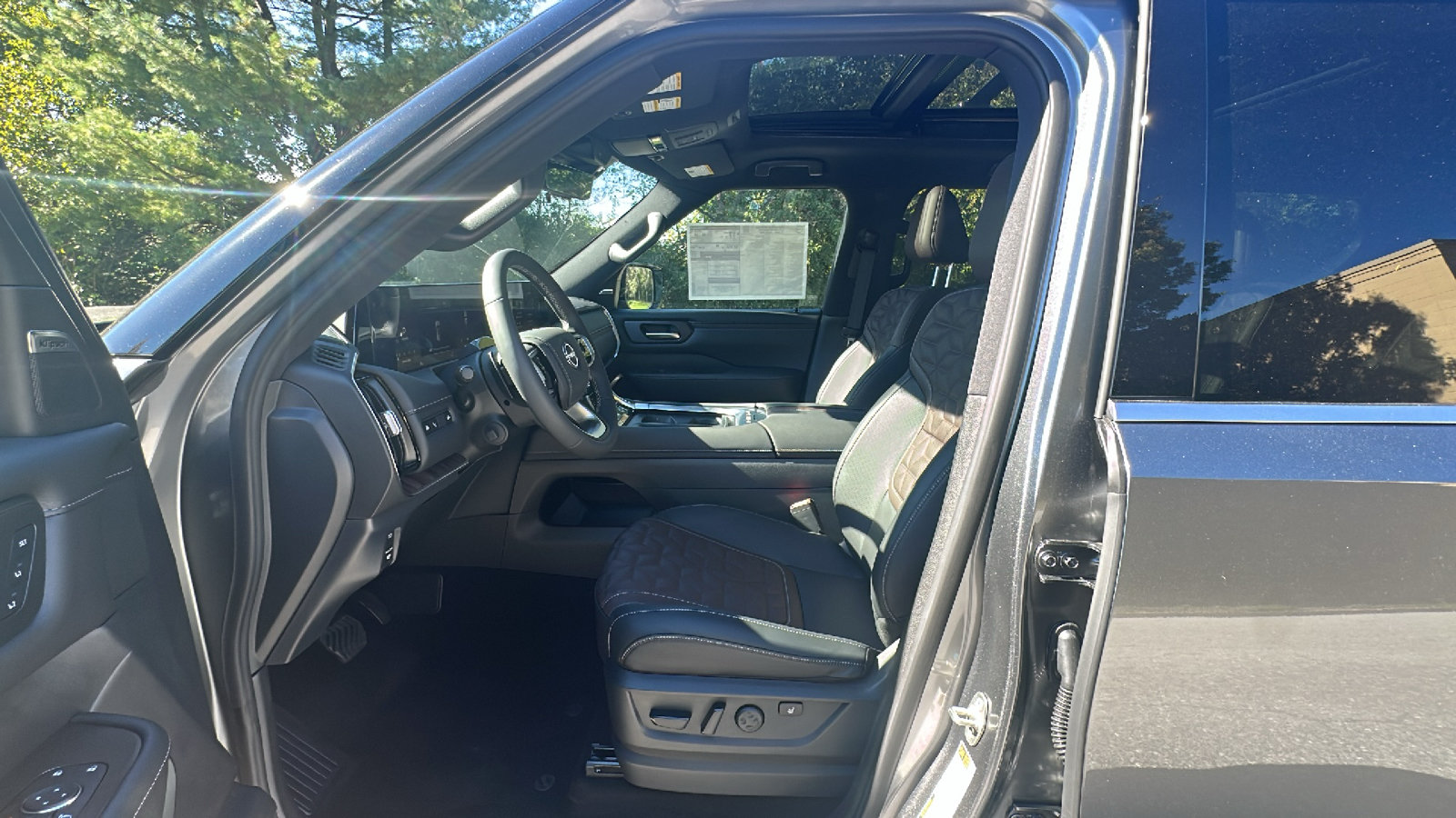 New 2026 Nissan Armada Platinum Reserve AWD/4WD image 7