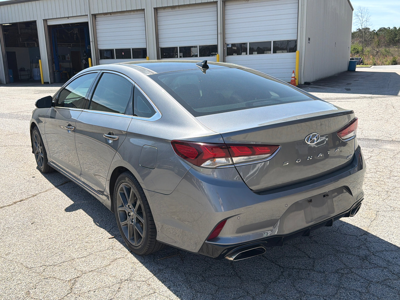 Used 2018 Hyundai Sonata Limited image 7