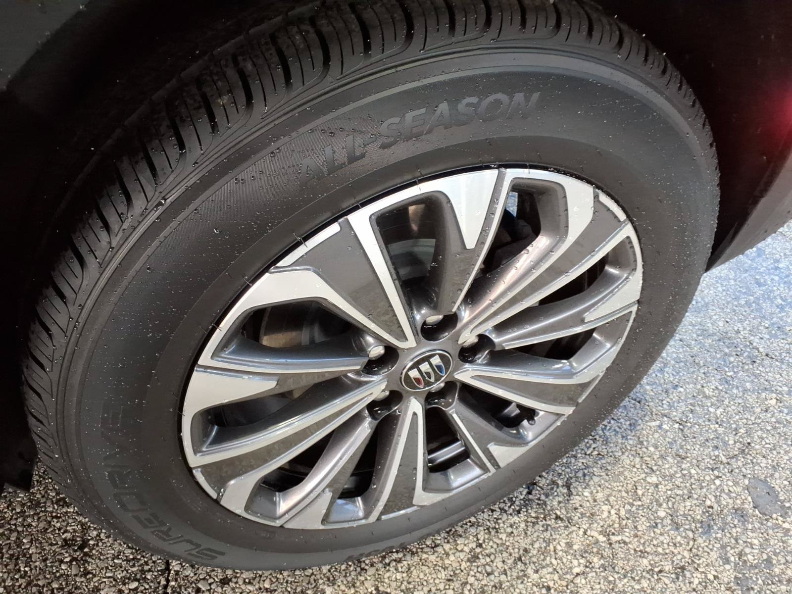 Used 2024 Buick Envision Preferred AWD/4WD image 7