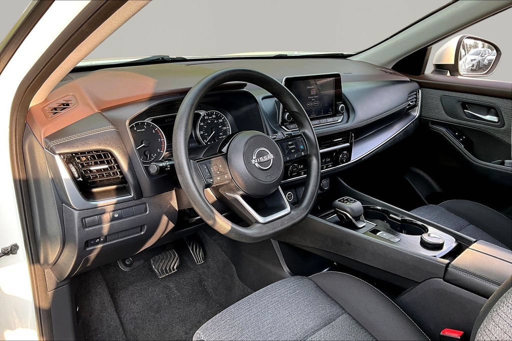 Used 2022 Nissan Rogue SV AWD/4WD image 15