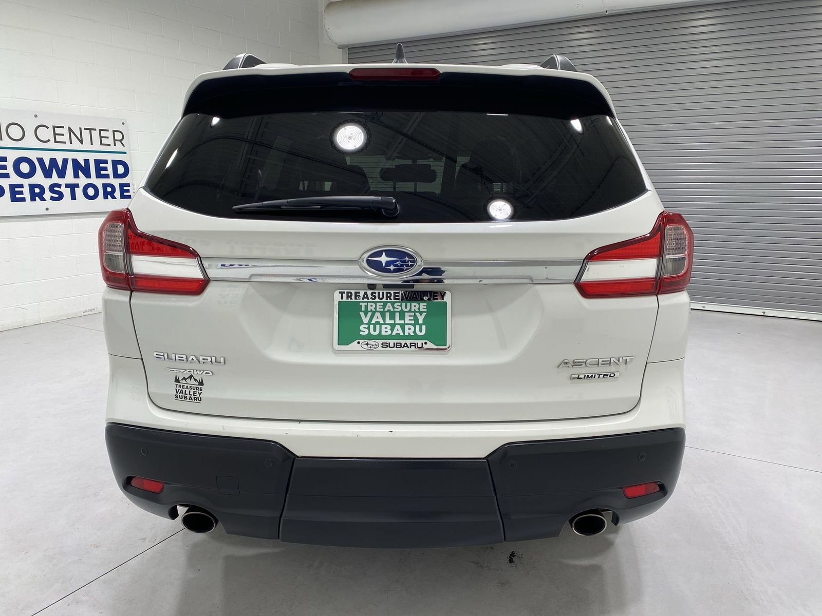 Used 2022 Subaru Ascent Limited image 7