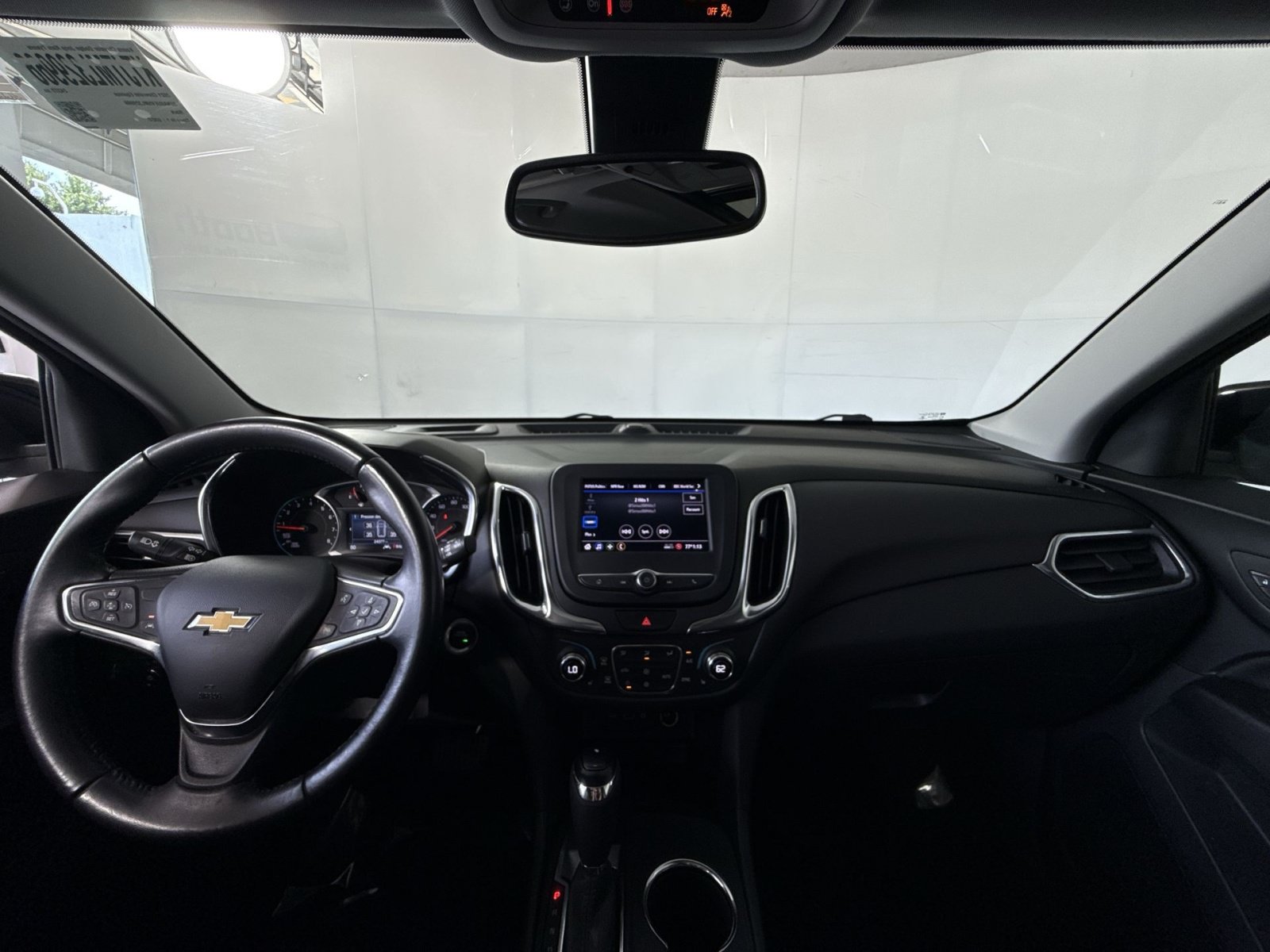 Used 2021 Chevrolet Equinox LT AWD/4WD image 22