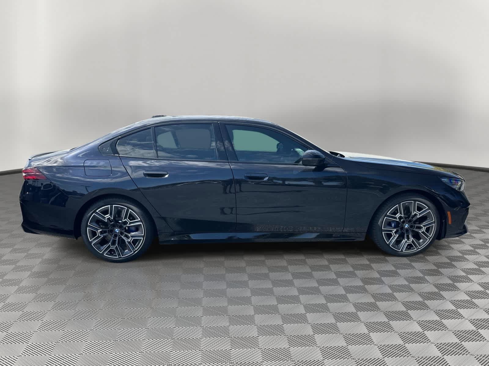New 2026 BMW 530i w/ M Sport Package RWD image 2