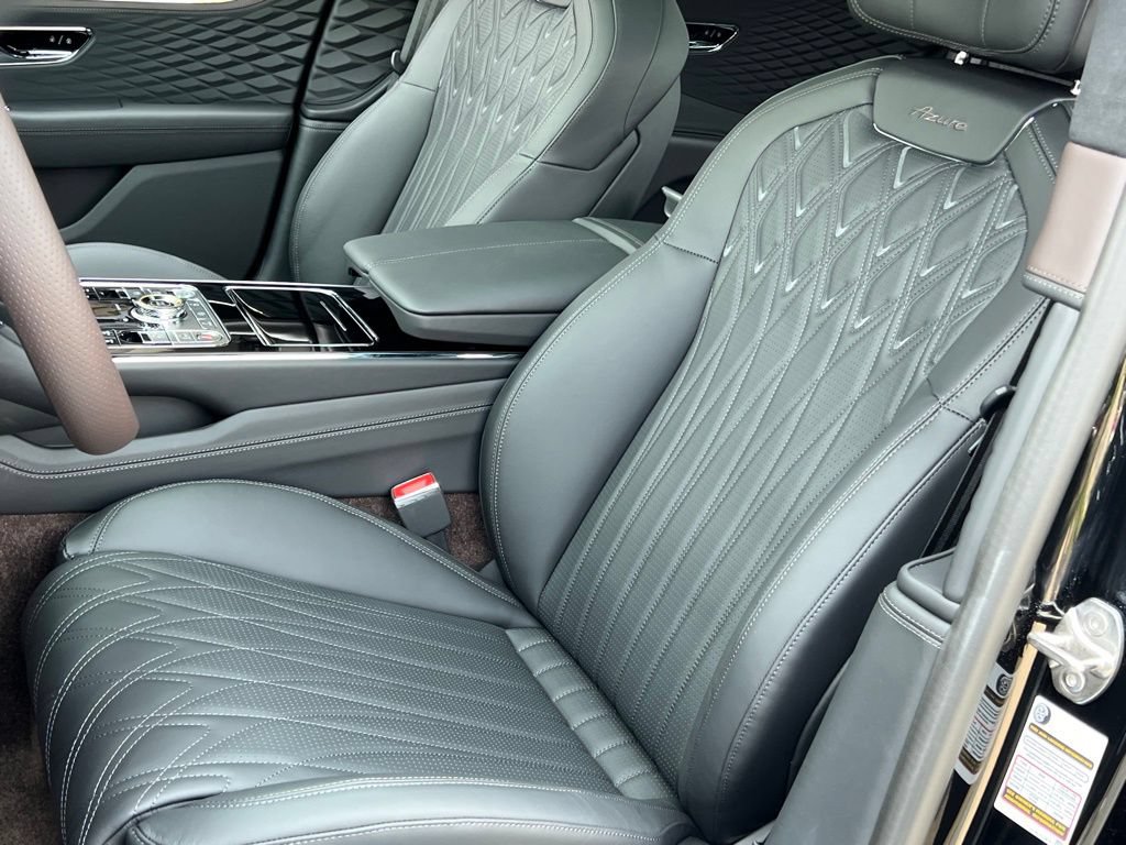 Used 2026 Bentley Flying Spur Plug-In Hybrid AWD/4WD image 17