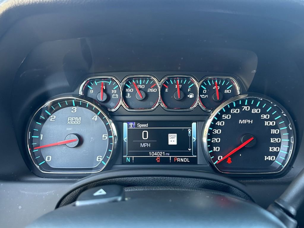 Used 2018 Chevrolet Suburban LT w/ LT Signature Package AWD/4WD image 33