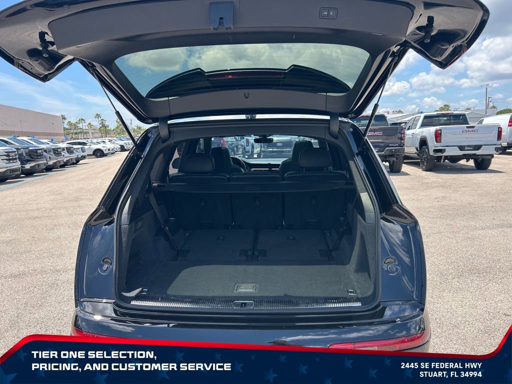 Used 2023 Audi SQ7 Premium Plus w/ Executive Package AWD/4WD image 10