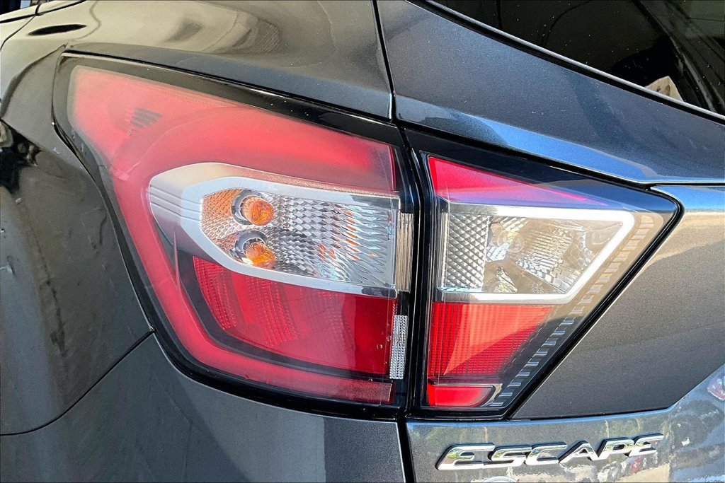 Used 2018 Ford Escape SEL AWD/4WD image 23