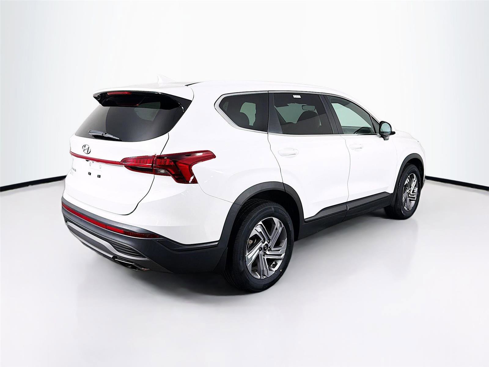Used 2023 Hyundai Santa Fe SE FWD image 7