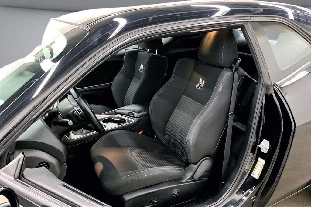 Used 2018 Dodge Challenger R/T Scat Pack RWD image 21