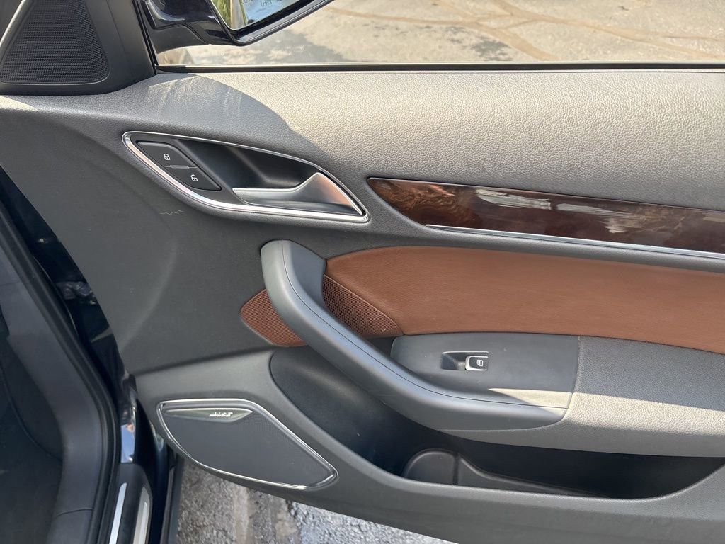 Used 2015 Audi Q3 2.0T Prestige w/ Prestige Package AWD/4WD image 43