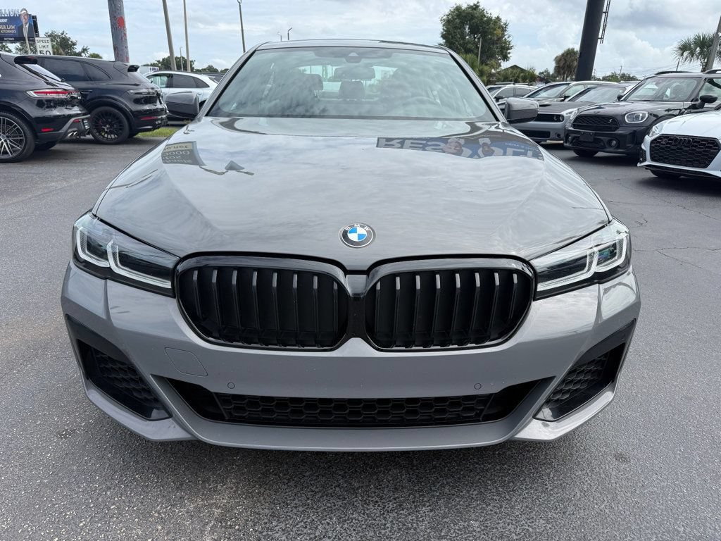 Used 2022 BMW 540i w/ M Sport Package RWD image 2