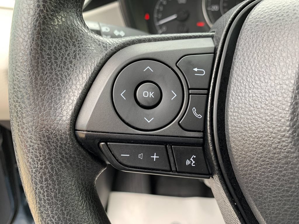 Used 2022 Toyota Corolla LE FWD image 26
