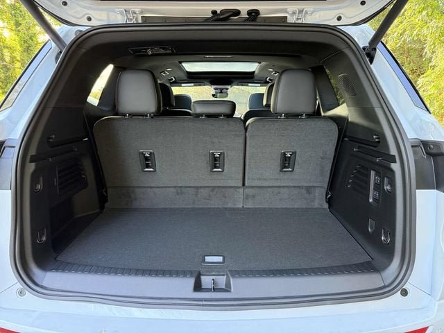 New 2026 Buick Enclave Avenir w/ Super Cruise Package FWD image 11