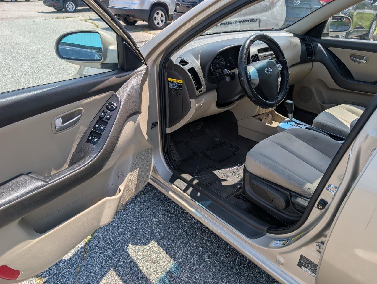 Used 2009 Hyundai Elantra GLS FWD image 11