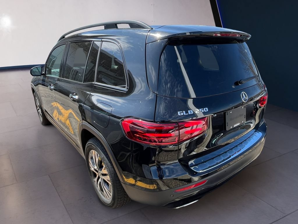 New 2026 Mercedes-Benz GLB 250 4MATIC image 2