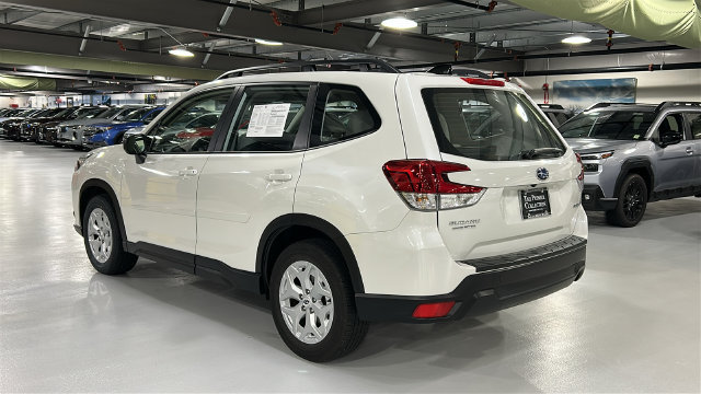 Used 2024 Subaru Forester AWD/4WD image 6