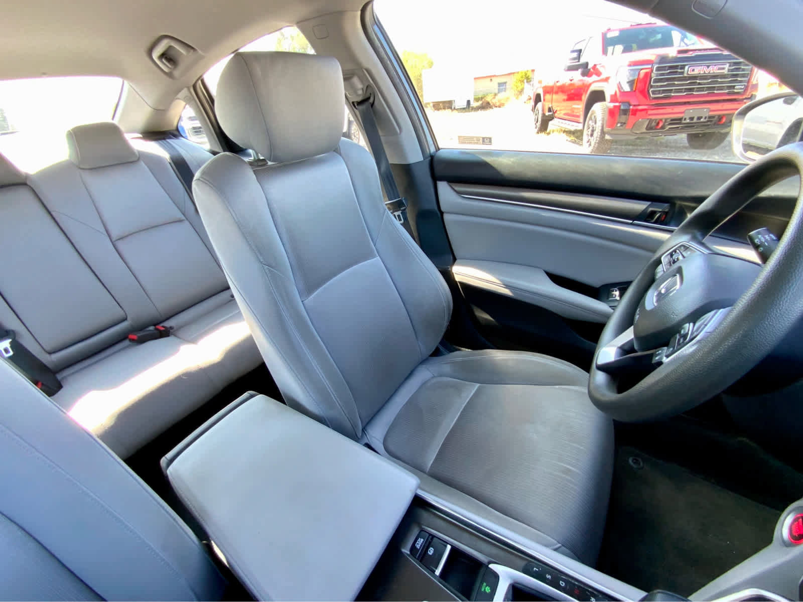 Used 2019 Honda Accord LX image 27