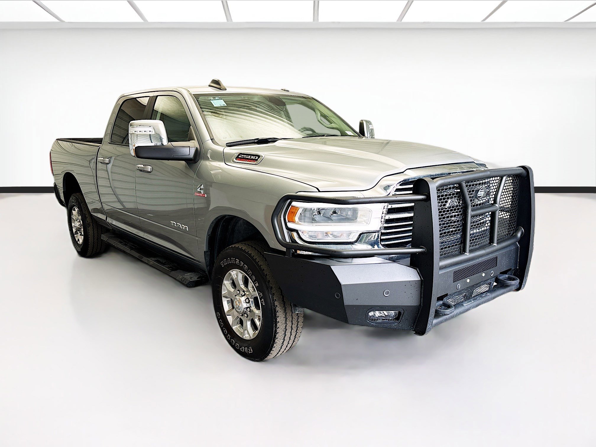 Used 2024 RAM 2500 Laramie image 3