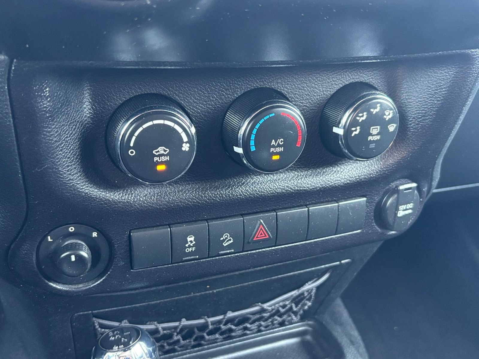 Used 2016 Jeep Wrangler Unlimited Sport w/ Quick Order Package 24S AWD/4WD image 21