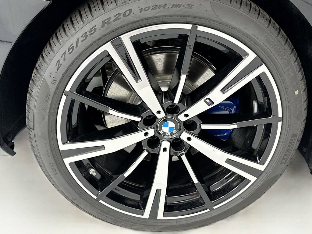 New 2026 BMW 530i xDrive w/ M Sport Package AWD/4WD image 32