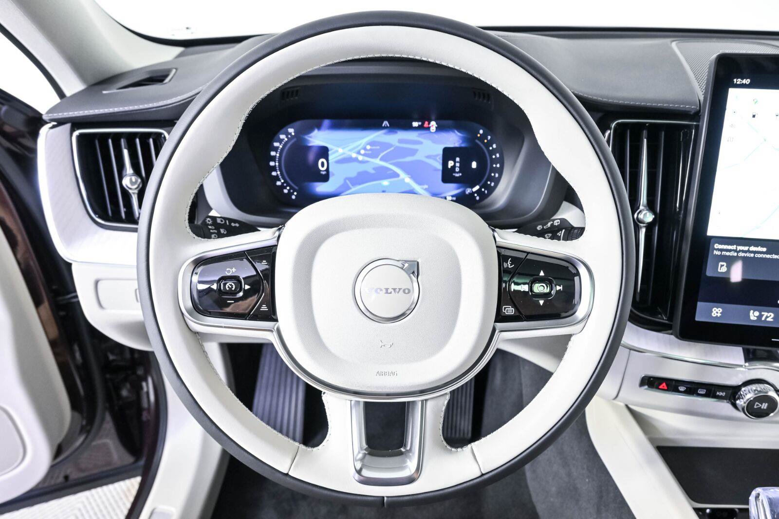 New 2027 Volvo XC60 B5 Ultra AWD/4WD image 9