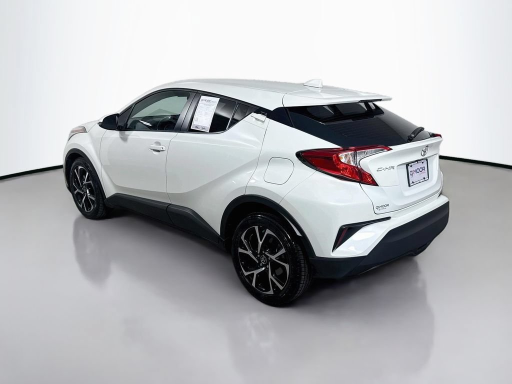 Used 2021 Toyota C-HR XLE FWD image 5
