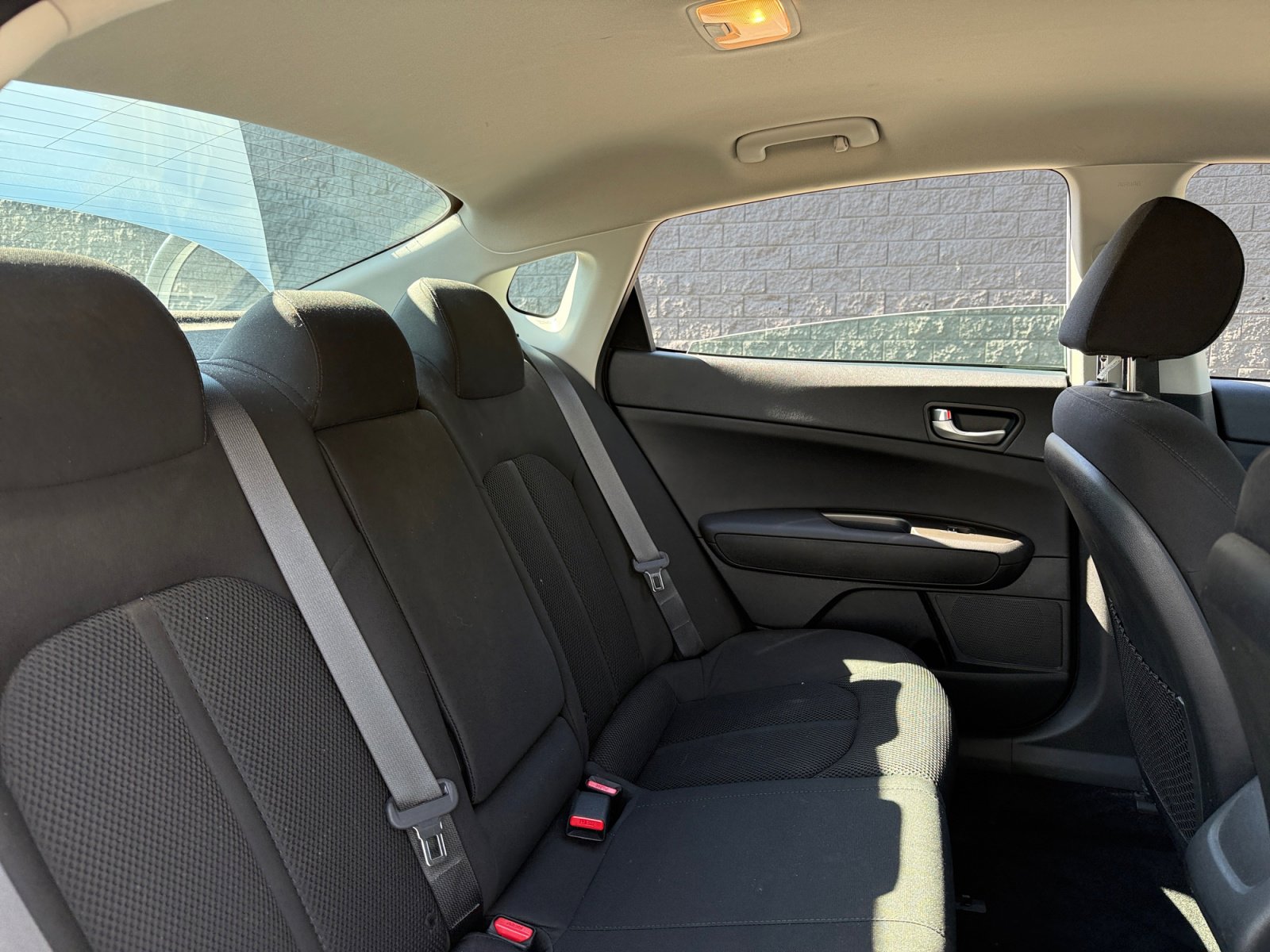 Used 2020 Kia Optima LX image 18