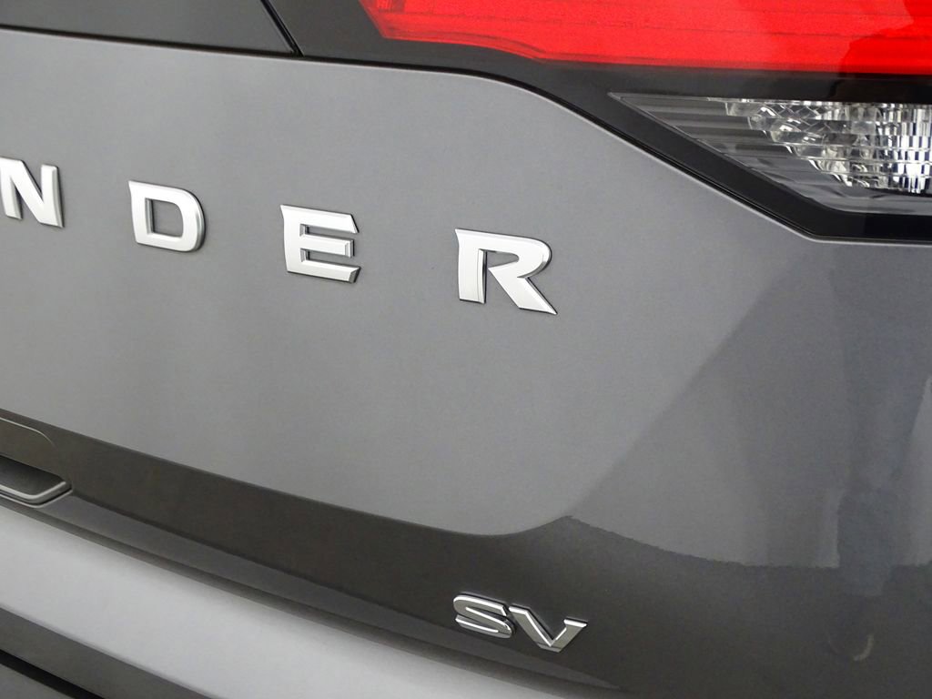 Used 2024 Nissan Pathfinder SV image 43