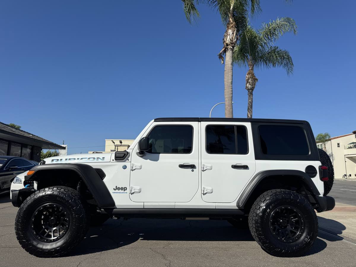 Used 2023 Jeep Wrangler Unlimited Rubicon 4xe w/ Steel Bumper Group image 2