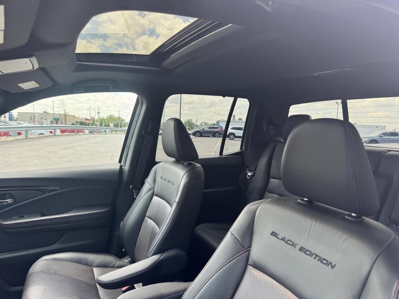 Certified 2021 Honda Ridgeline Black Edition image 19
