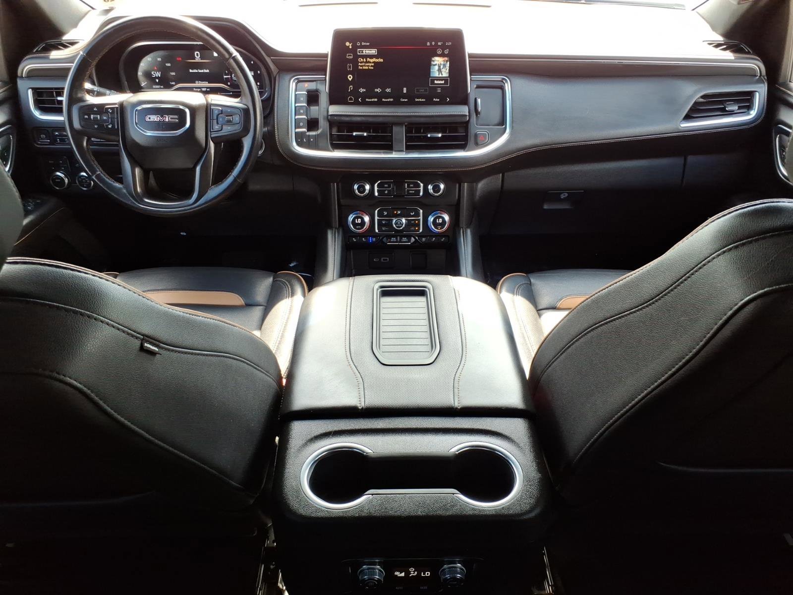 Used 2023 GMC Yukon XL AT4 w/ AT4 Premium Package image 12