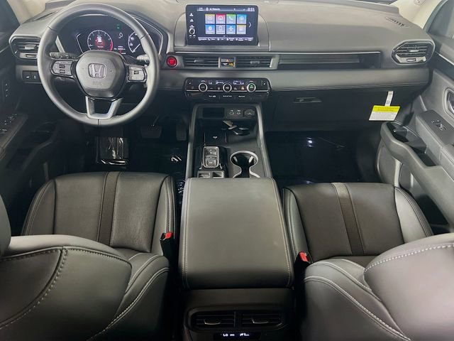 Certified 2025 Honda Pilot Touring image 28