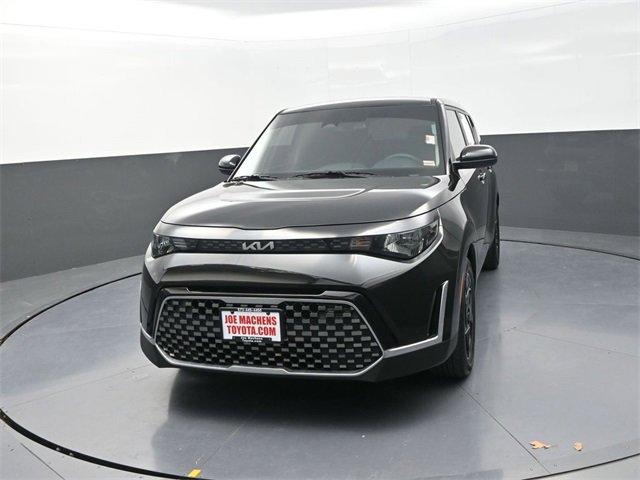 Used 2025 Kia Soul EX image 2