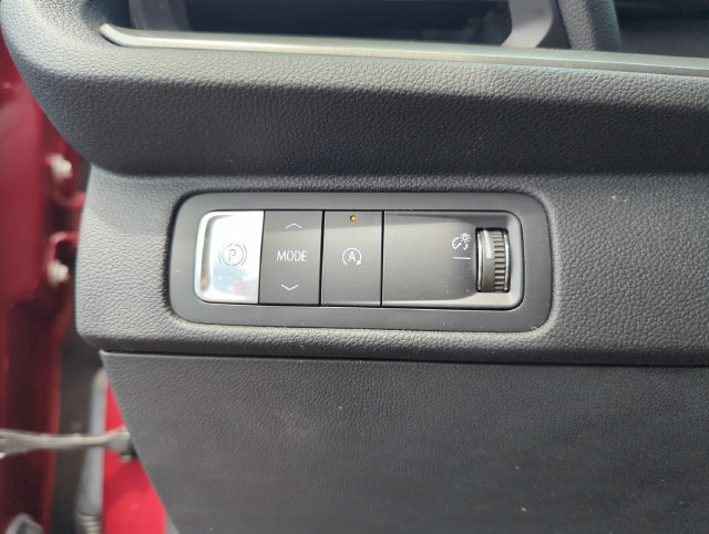 Used 2024 Chevrolet Traverse LT w/ Enhanced Driving Package FWD image 41