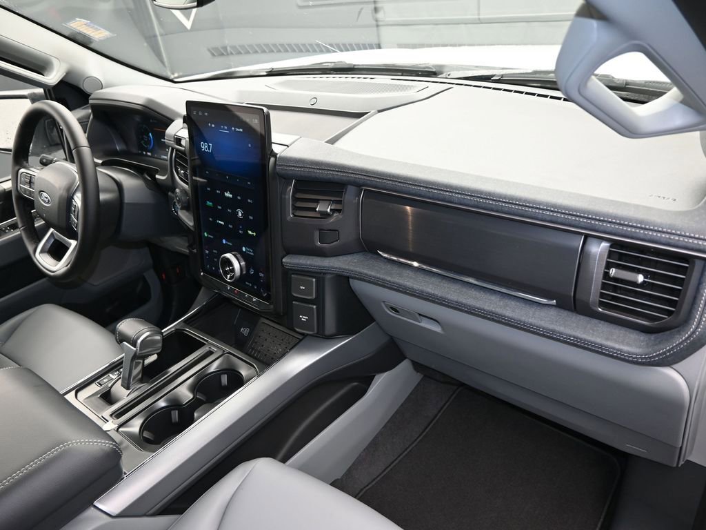 New 2025 Ford F150 Lightning Flash image 20