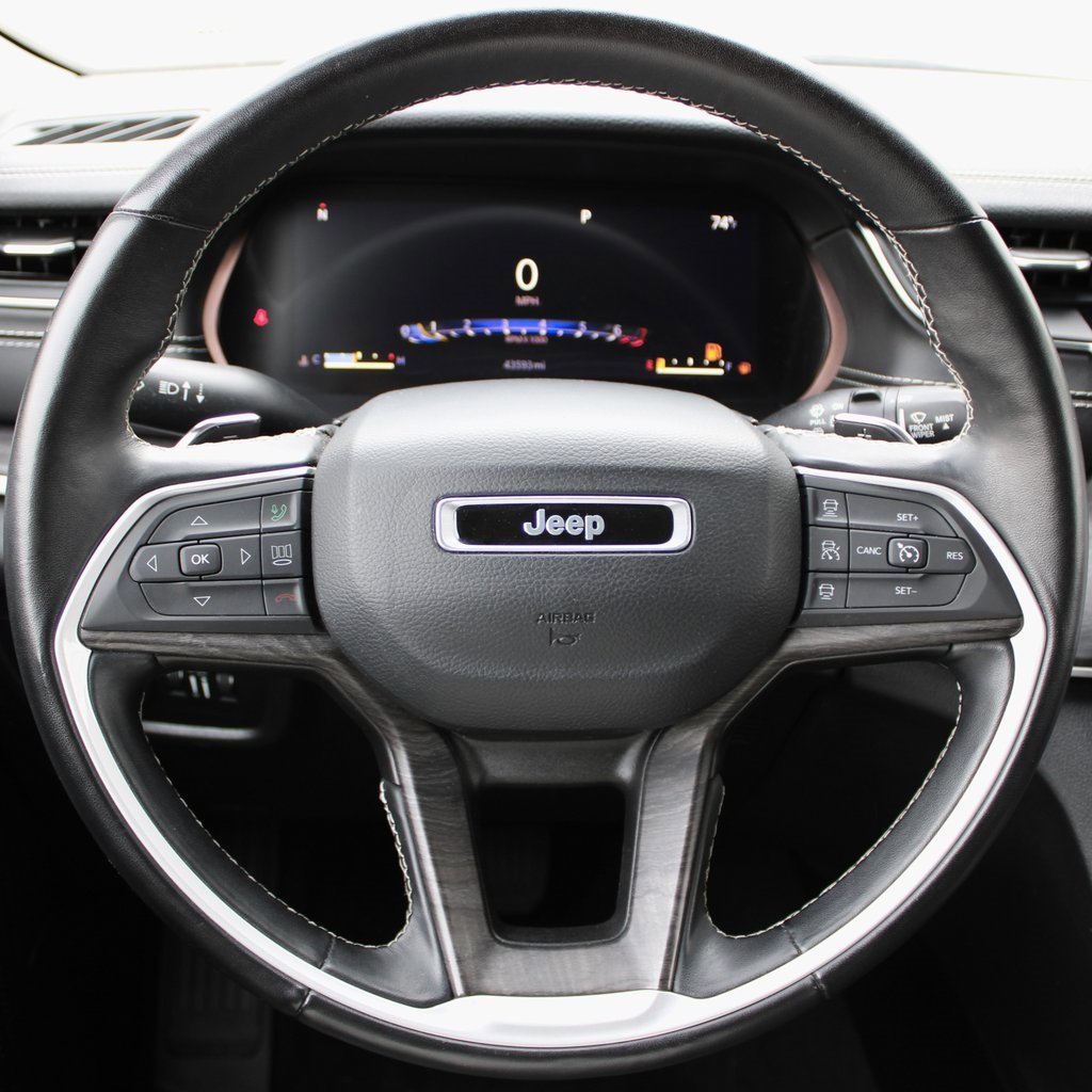 Used 2022 Jeep Grand Cherokee L Limited image 32